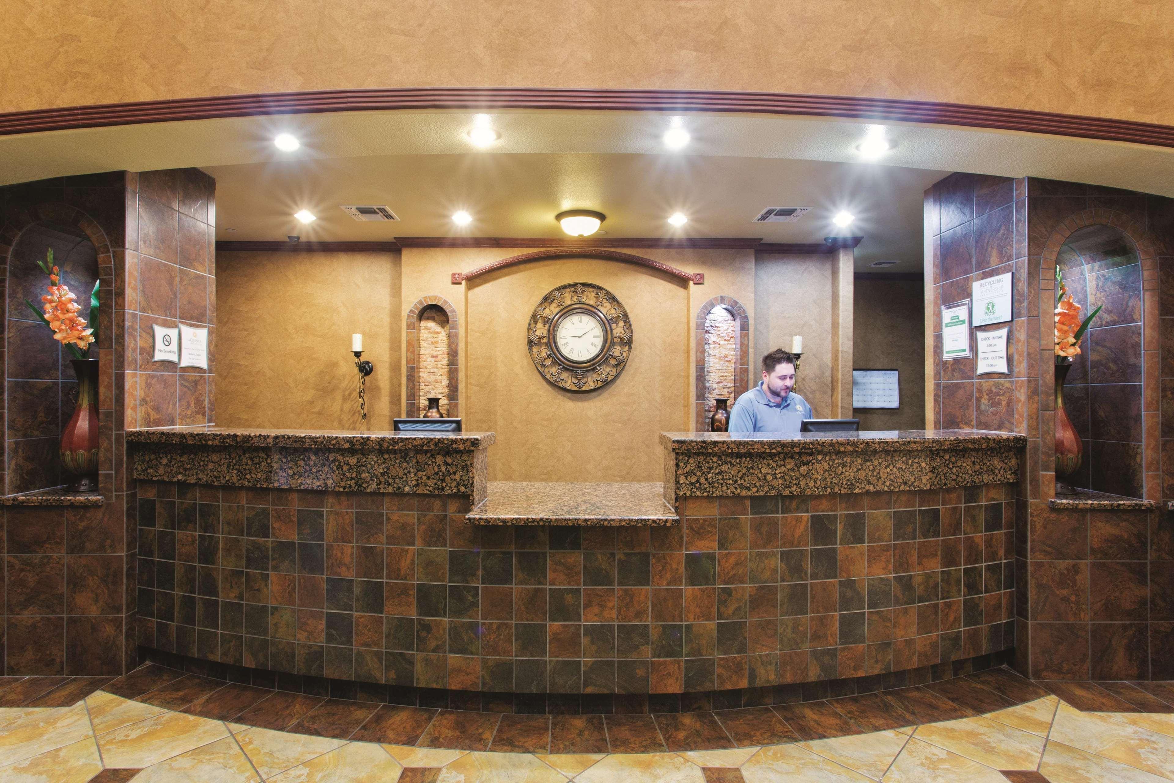 La Quinta Inn And Suites By Wyndham - Schertz Exterior photo